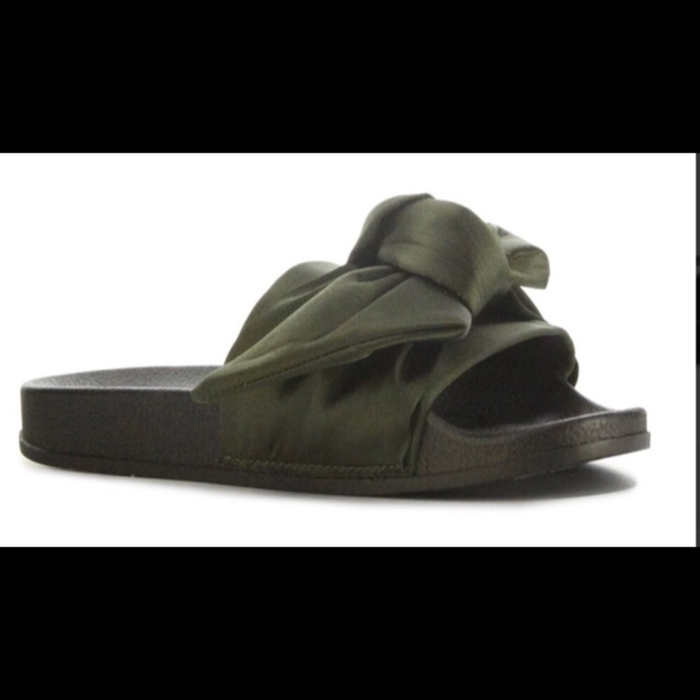 🌸Green Slides Sz9🌸